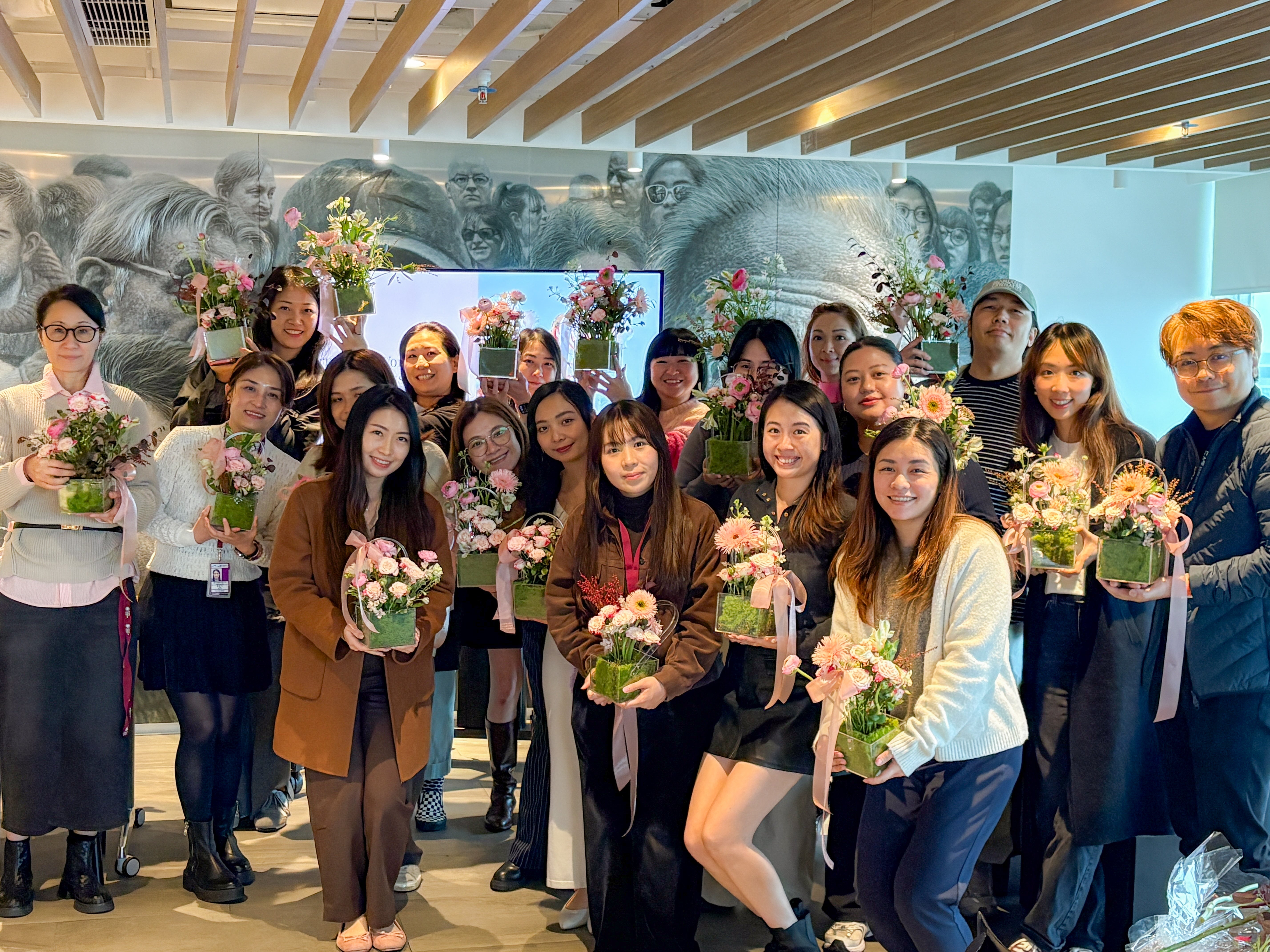 Plaza Premium Group | 國際婦女節花藝工作坊