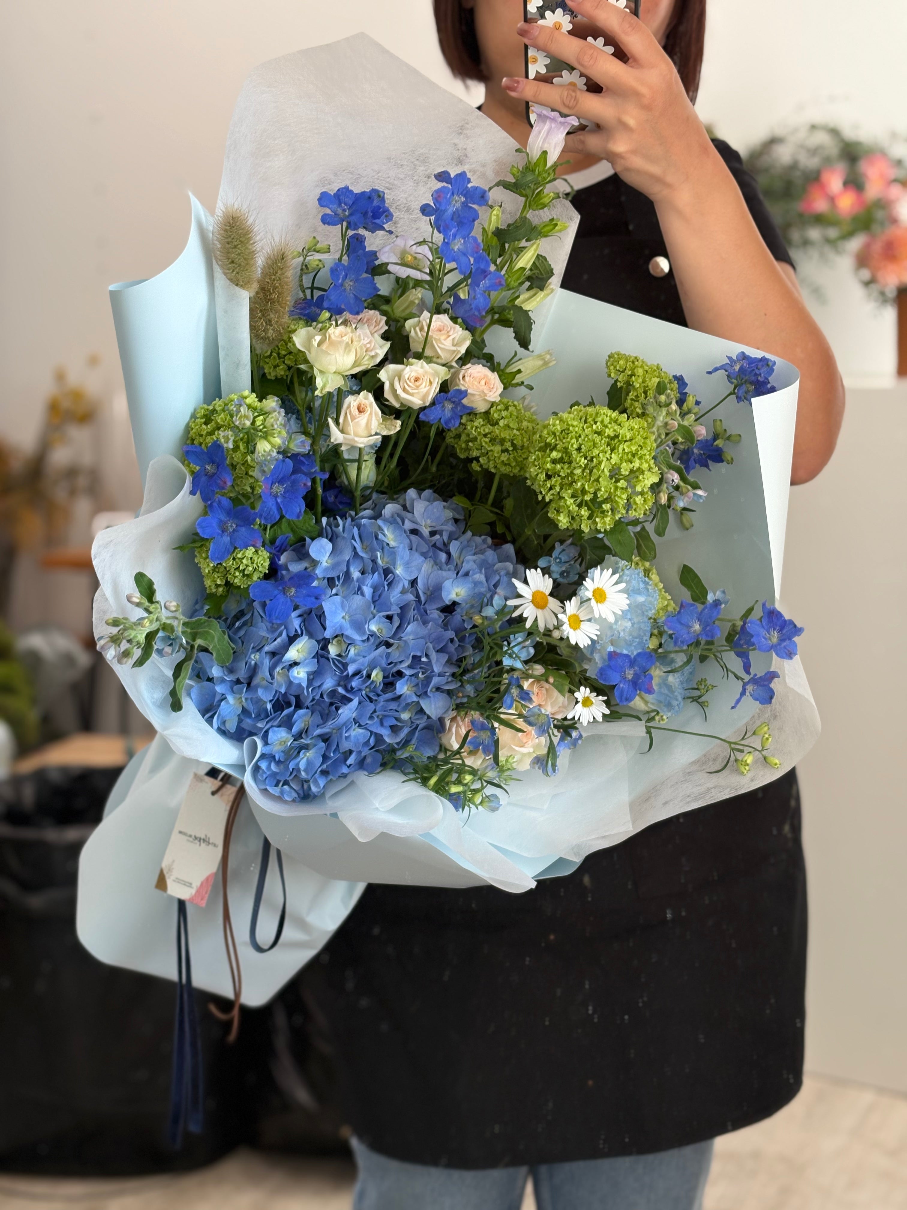 Baby Love 藍色繡球花束 | Let Hope Bloom Florist | 香港花店