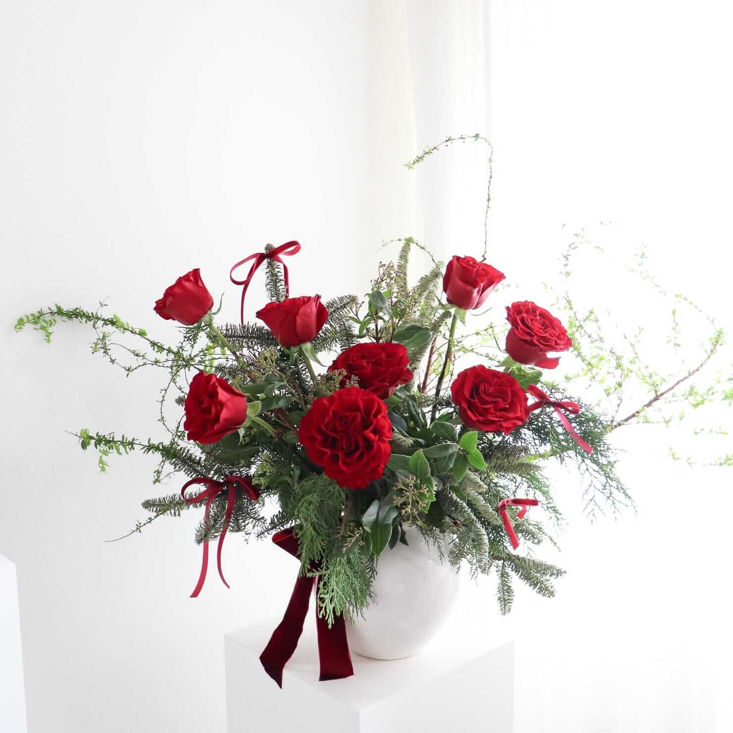 Crimson Noel | 聖誕花瓶 <br> Christmas Vase Arrangement Christmas Collection Let Hope Bloom