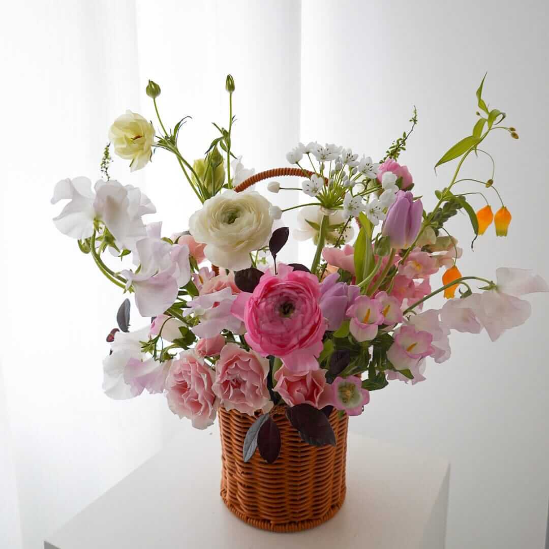 The Florist's Pick 花藝師發板花籃 (Small) Flower Basket Let Hope Bloom