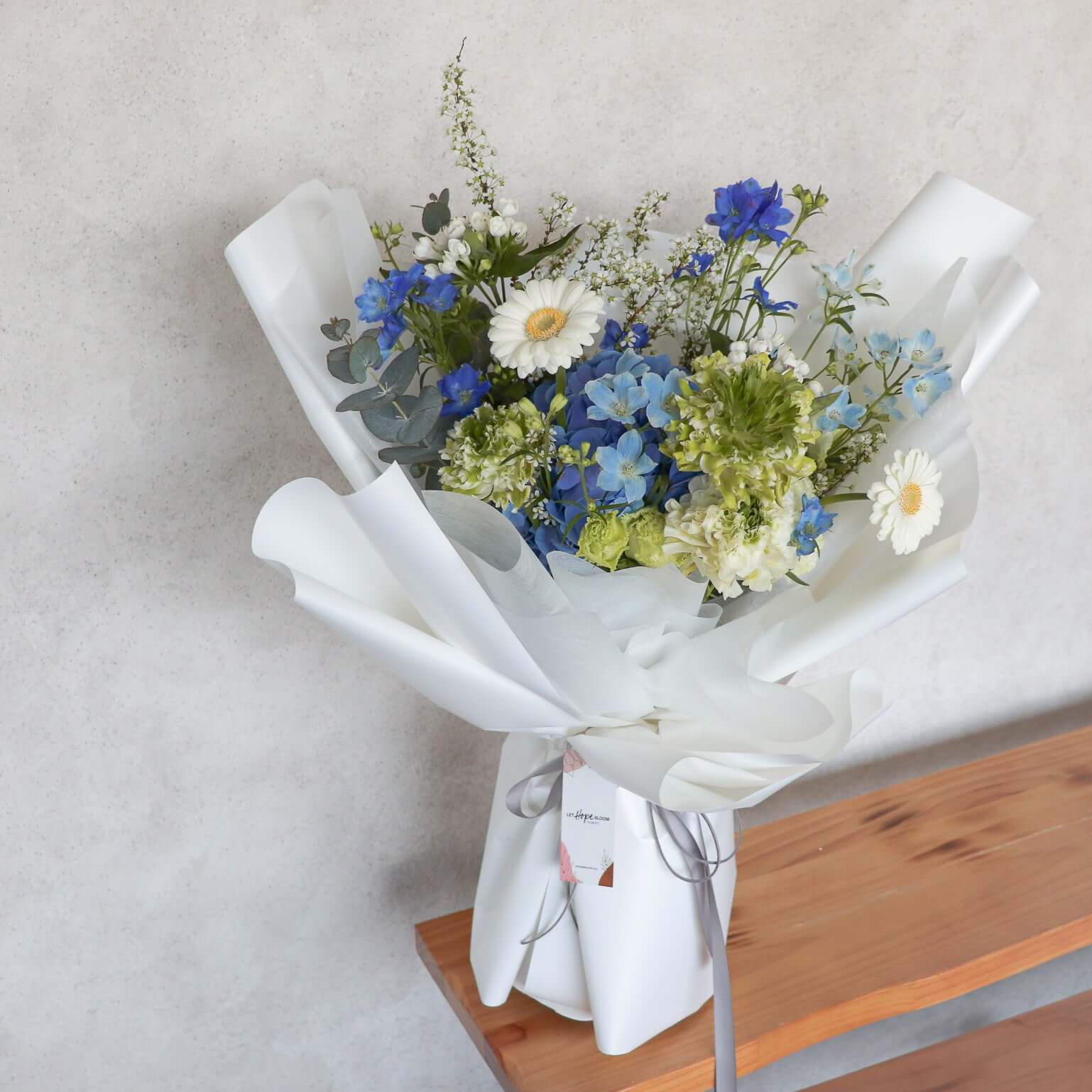 Baby Blue 藍色繡球花束 Seasonal Bouquet Let Hope Bloom