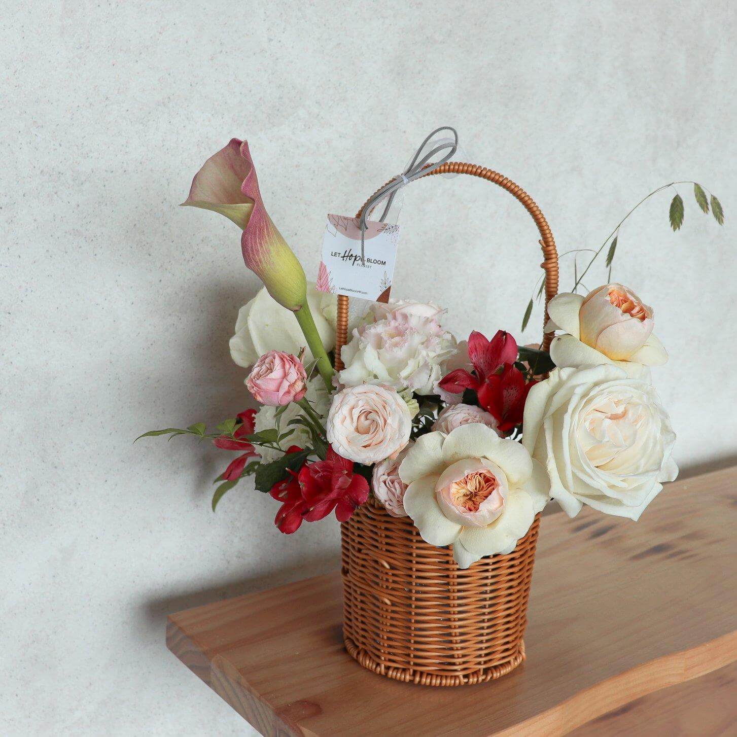 The Florist's Pick 花藝師發板花籃| 香港花店 | 網上訂花 | Flower Bouquet Delivery
