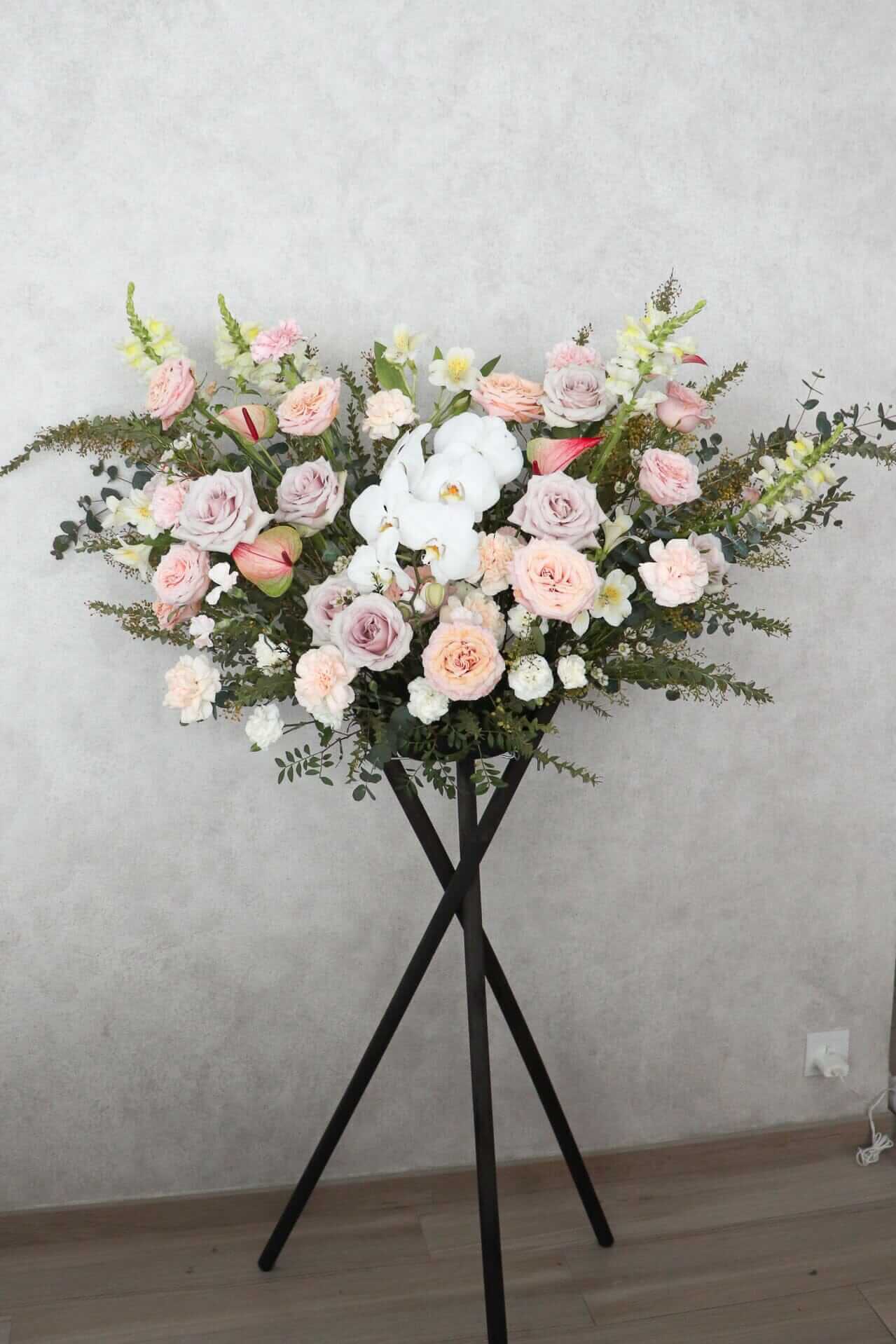 Orchid Deluxe 蝴蝶蘭花 | 開張花籃 | 香港花店 | 網上訂花 | Flower Bouquet Delivery