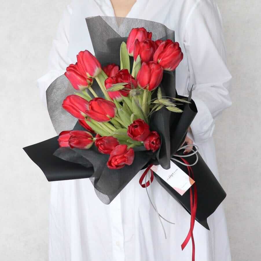 Rouge Love 紅色鬱金香花束 | 香港花店 | 網上訂花 | Flower Bouquet Delivery