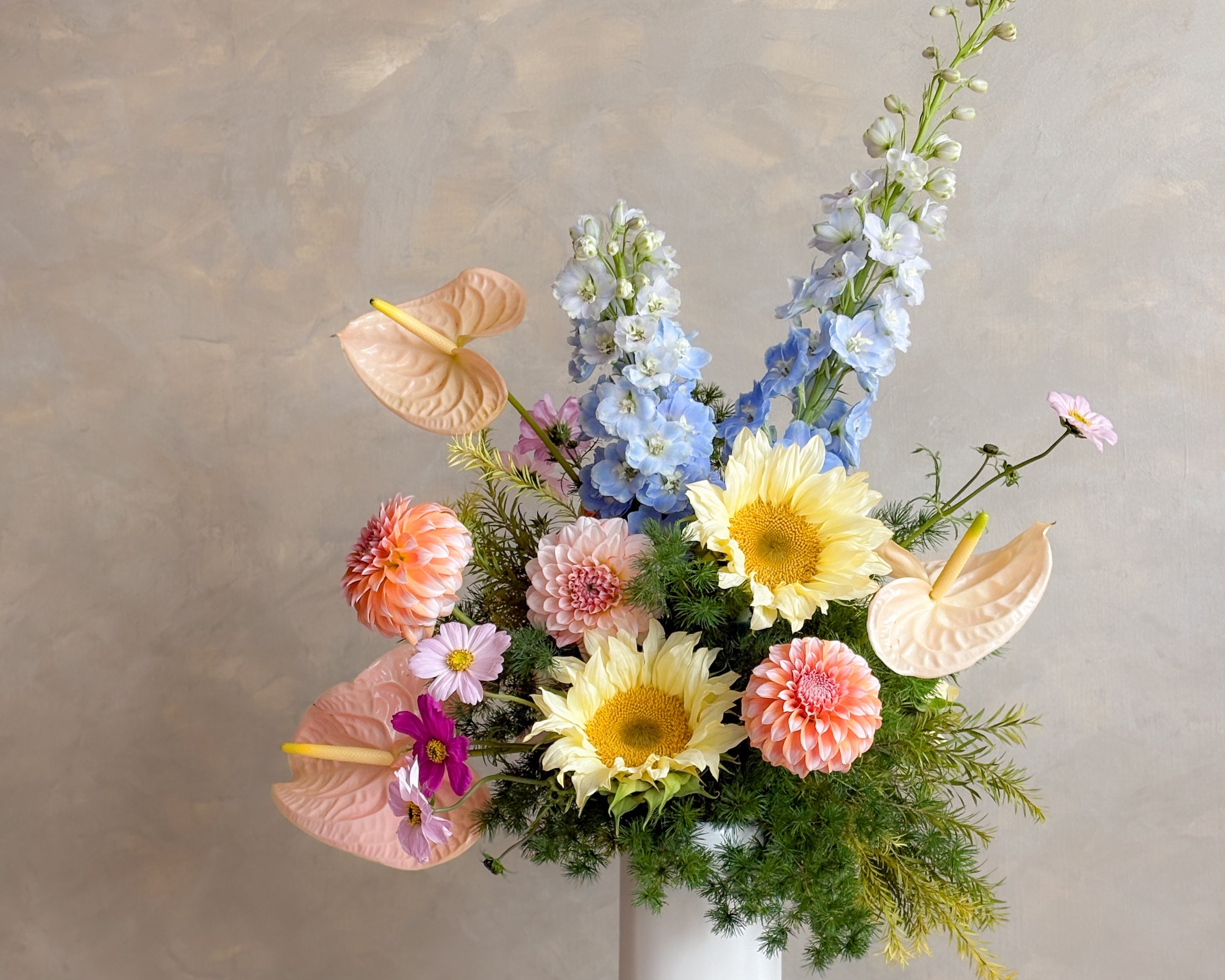 Brooks Brothers | SS26 Floral Display