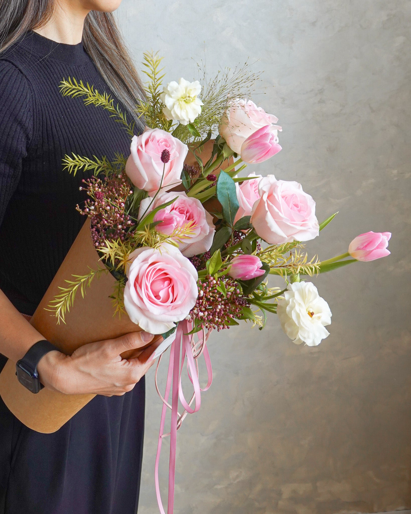 情人節花束2026 | Fallin' all in you | 粉紅色玫瑰及鬱金香花桶