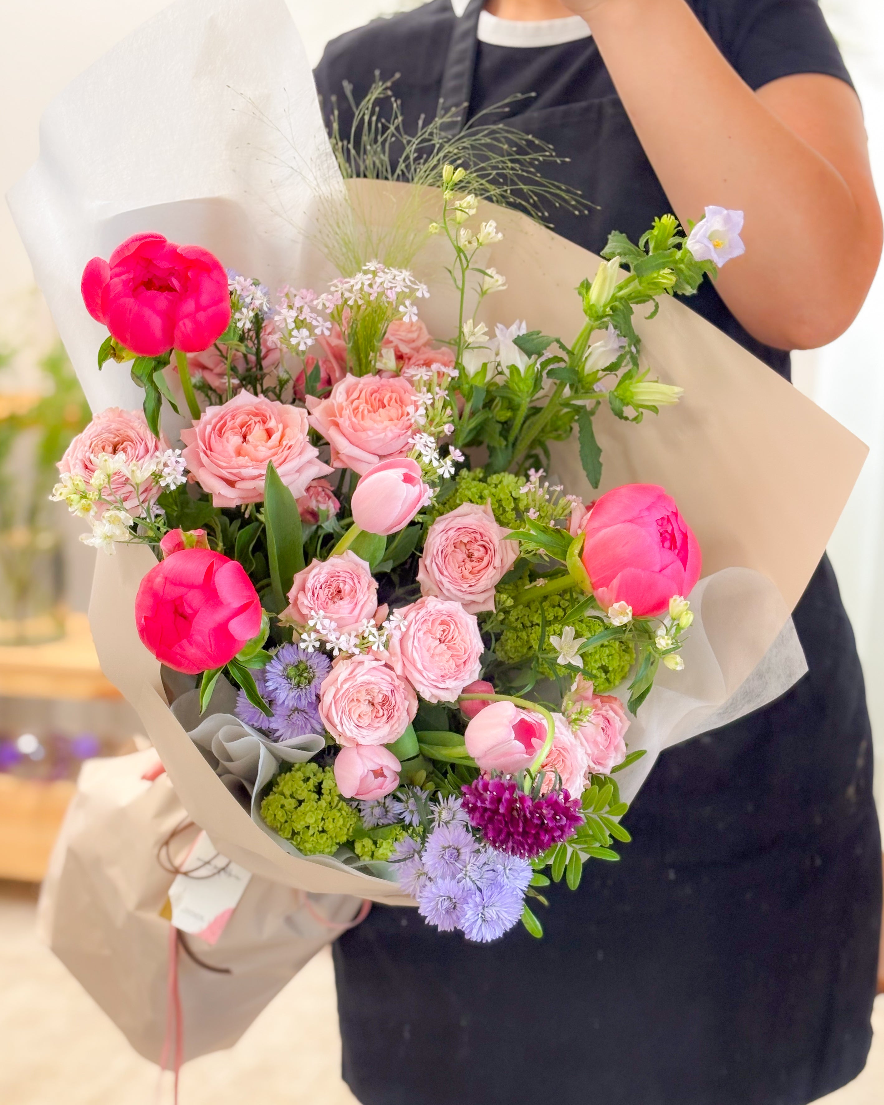 Queen's Radiance 牡丹花束 | 母親節花束2025 | 香港花店 | Let Hope Bloom Florist