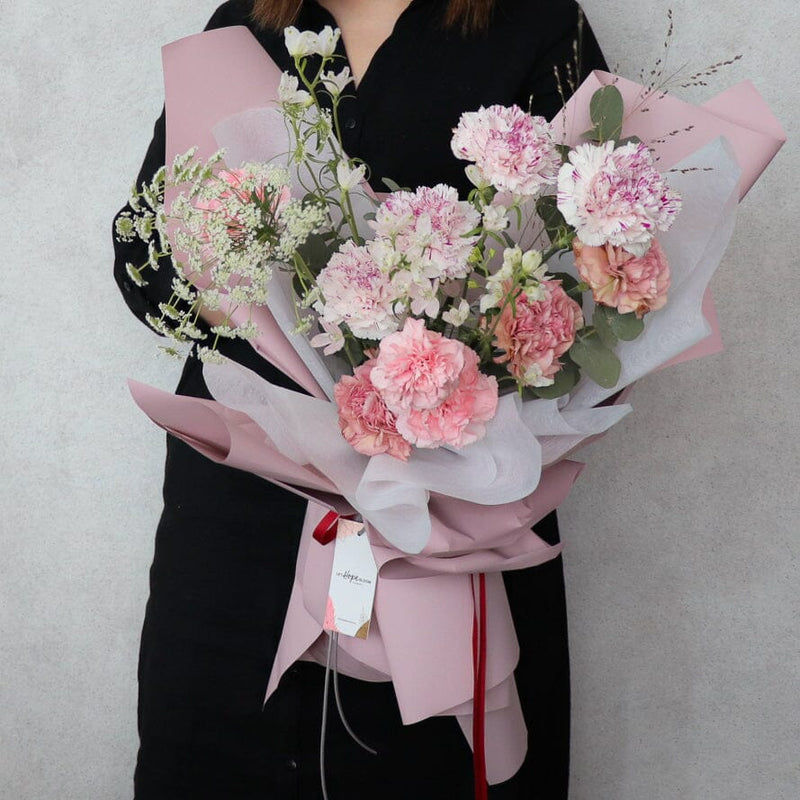 Sweet Flower of Love 康乃馨花束 Seasonal Bouquet Let Hope Bloom 